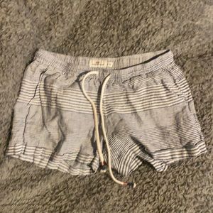 Vineyard vines shorts